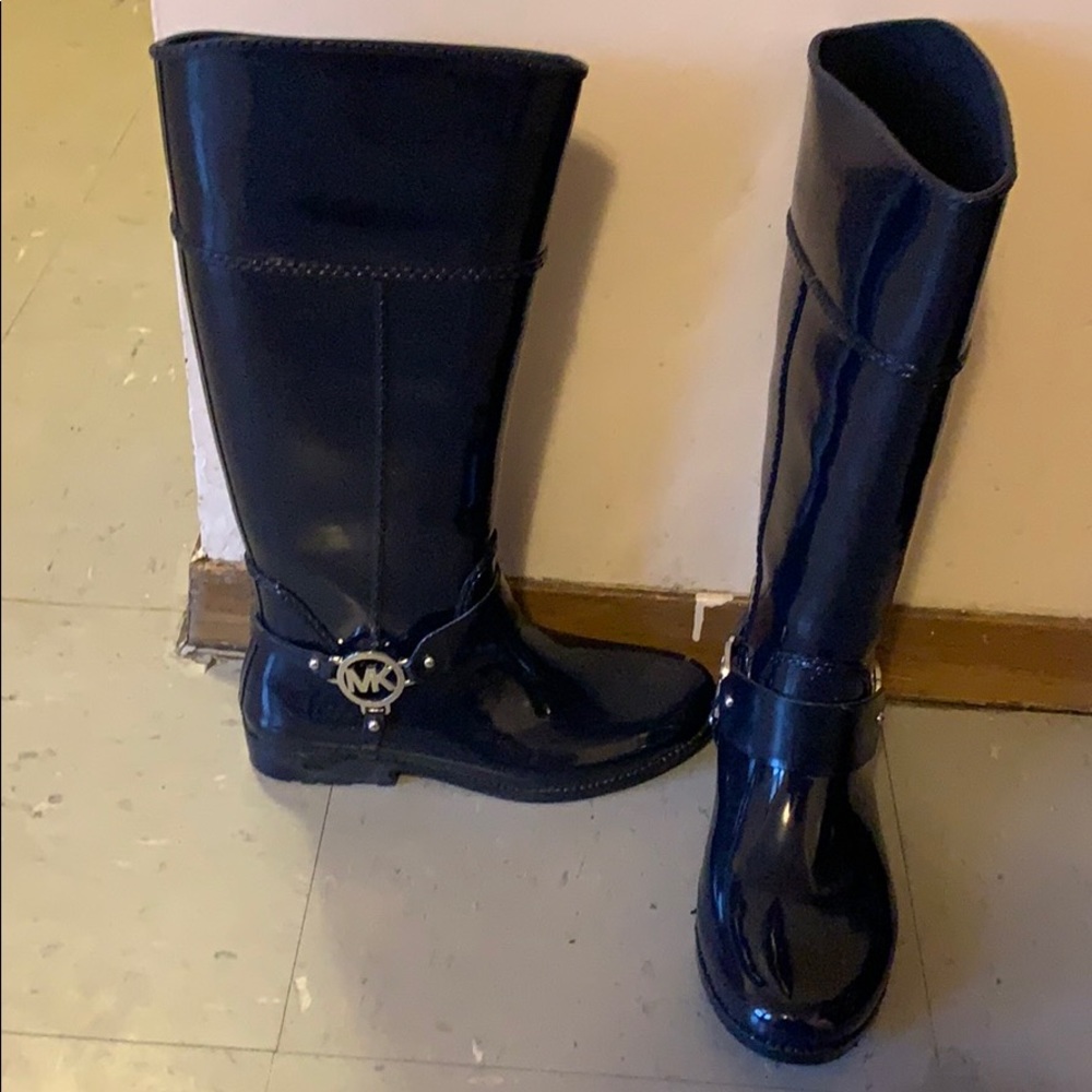 💯 Authentic Rain Boots
